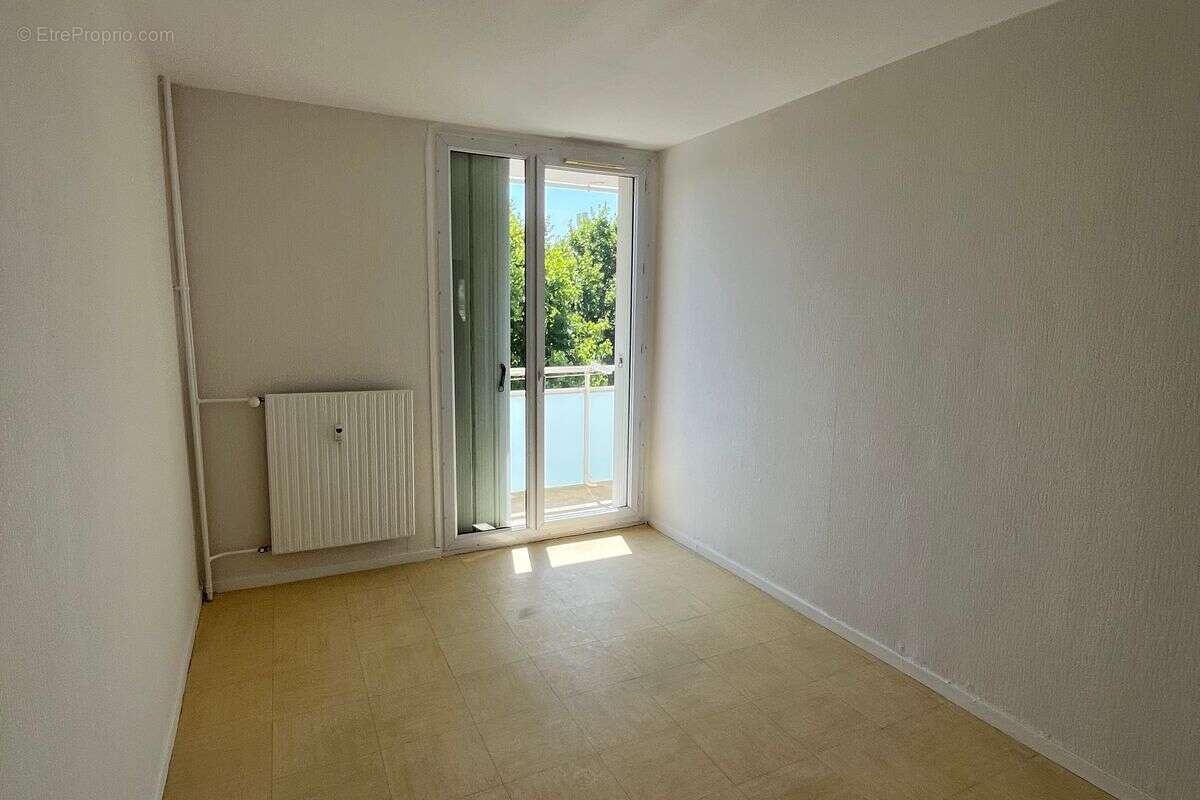 Appartement à PORT-DE-BOUC