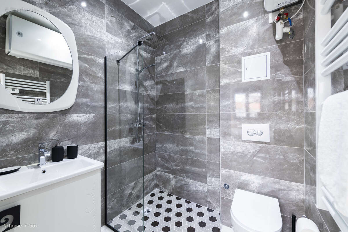 Appartement à PARAY-VIEILLE-POSTE