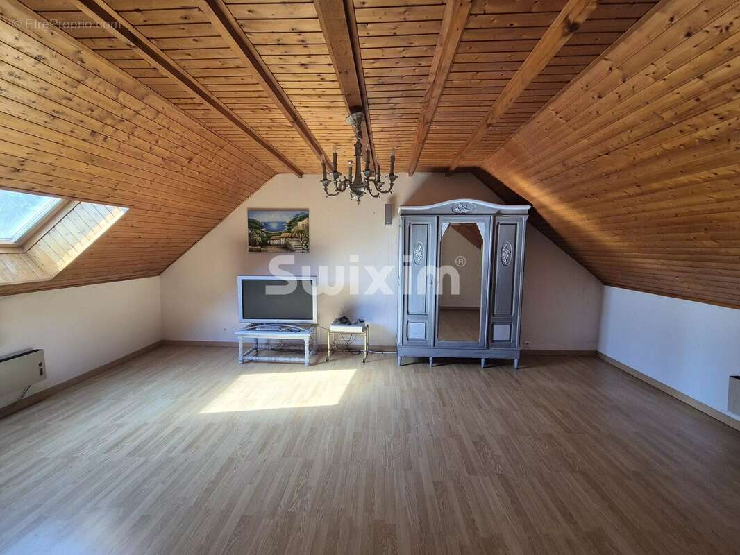 Maison à ROCHEFORT-SUR-NENON