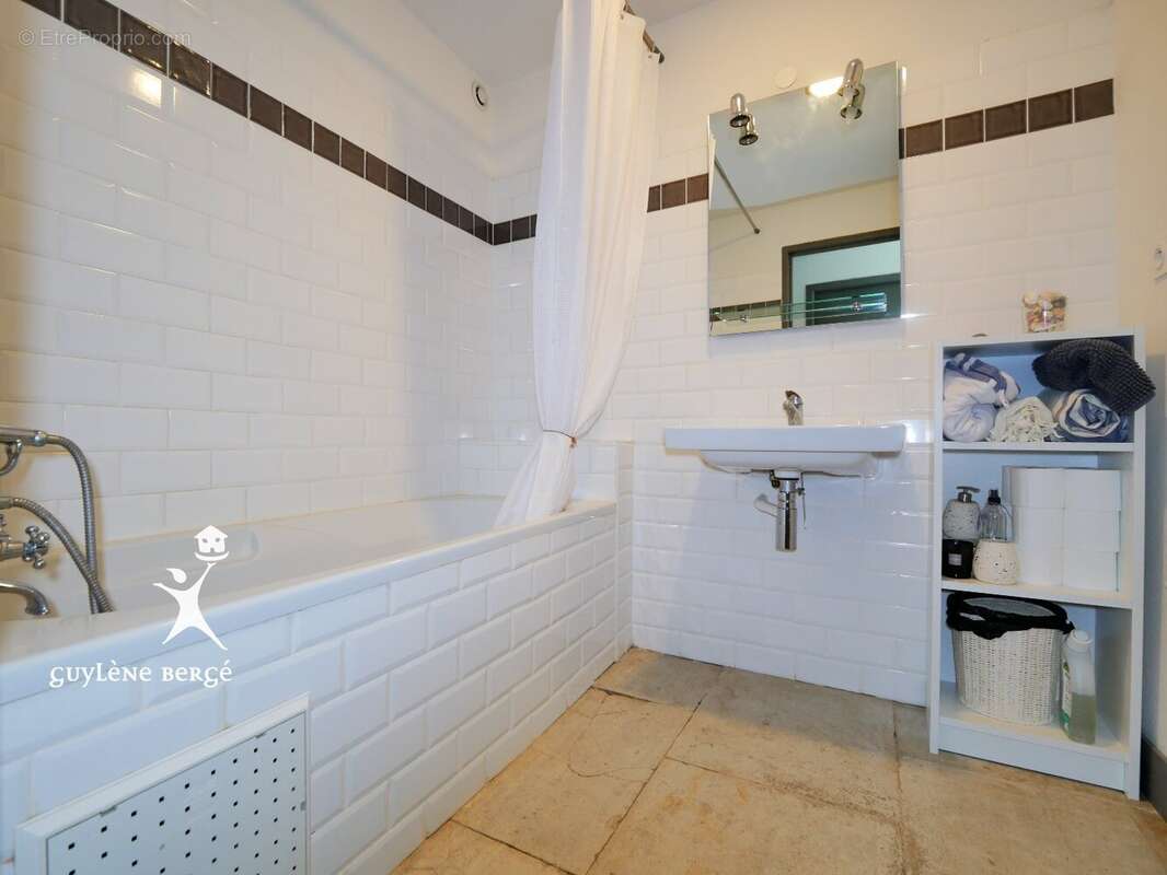 Appartement à LE CAILAR