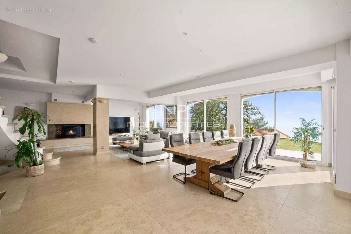 Maison à ROQUEBRUNE-CAP-MARTIN