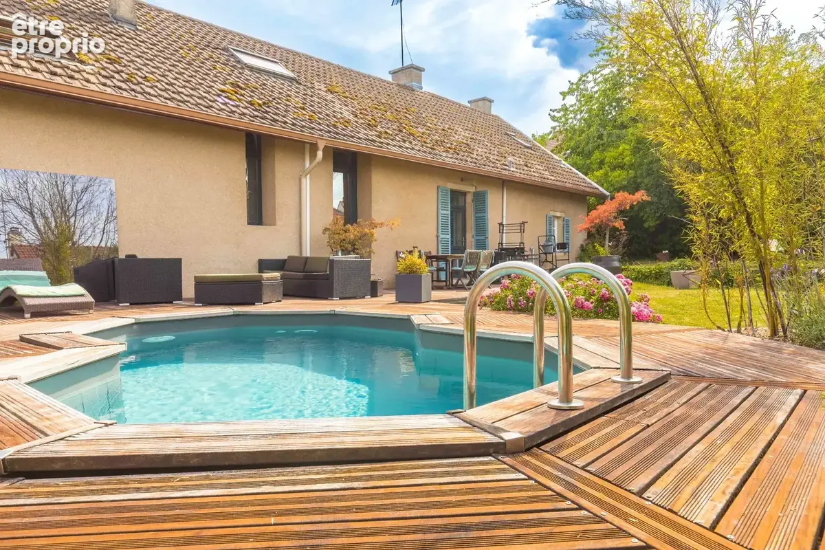 Maison à CORCELLES-LES-MONTS