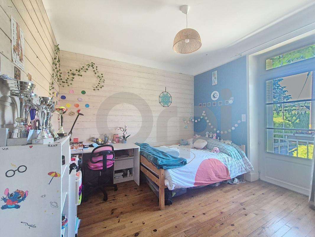 Maison à TERRASSON-LAVILLEDIEU