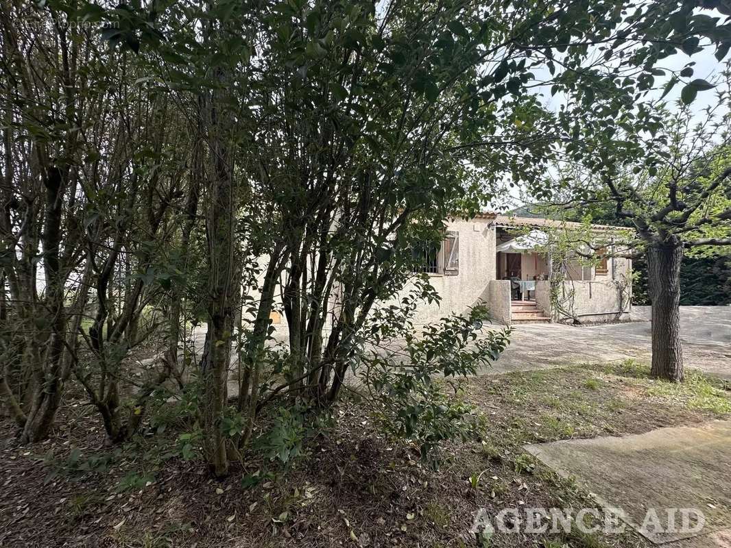 Maison à CUGES-LES-PINS