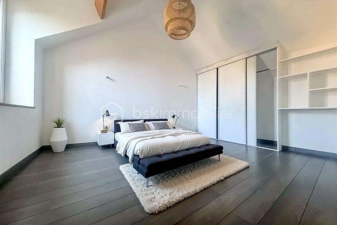 Maison à MONDEVILLE