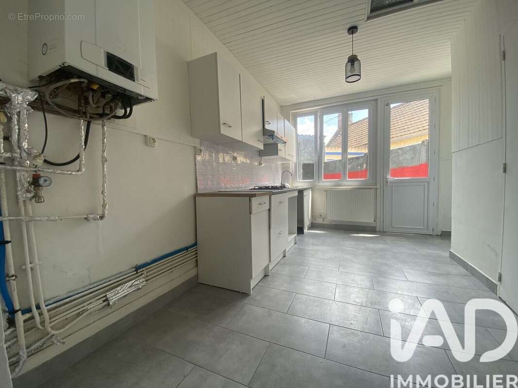 Maison 90 m² à Waziers  - photo 2