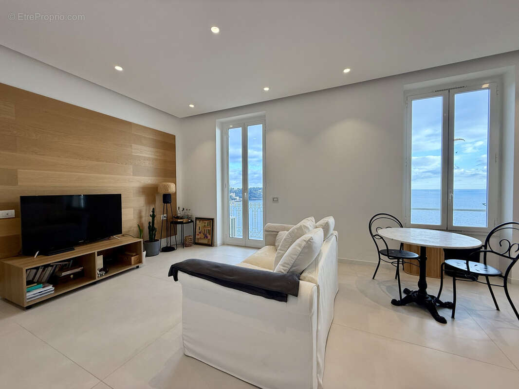 Appartement à ROQUEBRUNE-CAP-MARTIN