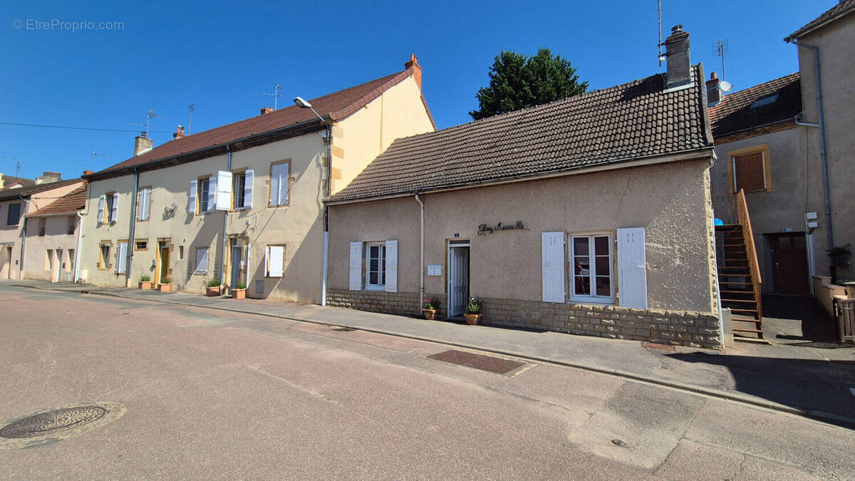 Appartement à PARAY-LE-MONIAL