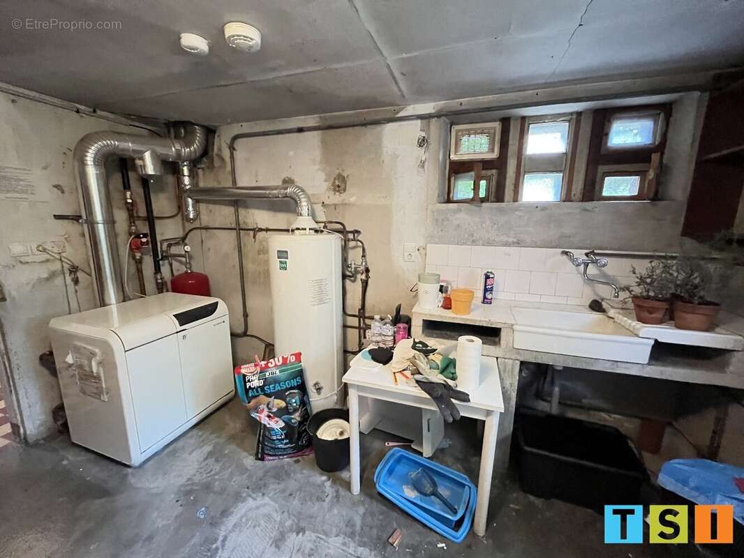 Maison à MONTREJEAU