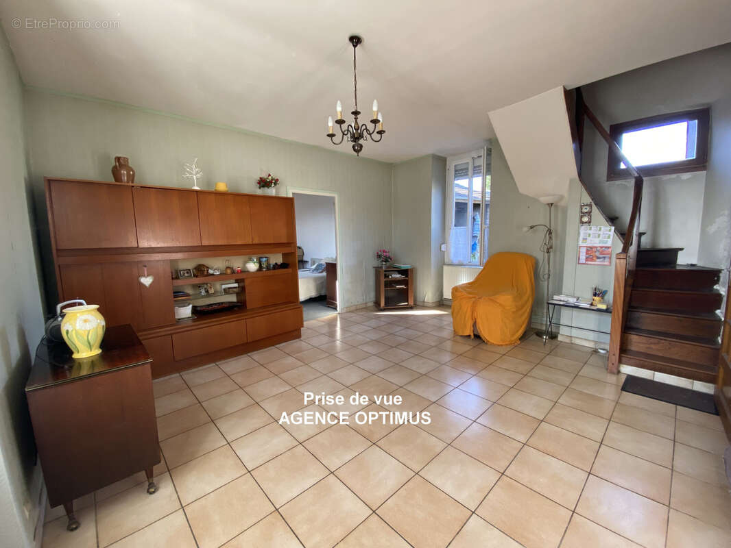 A VINNEUF, une maison de village qui n'attend que votre projet - photo 5