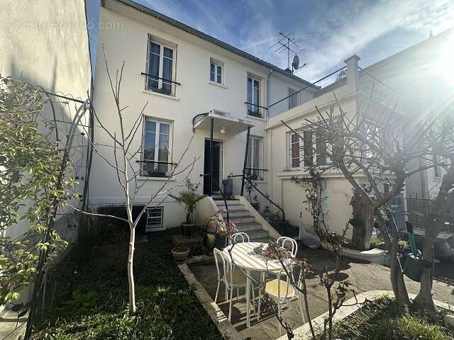 Maison à MAISONS-ALFORT