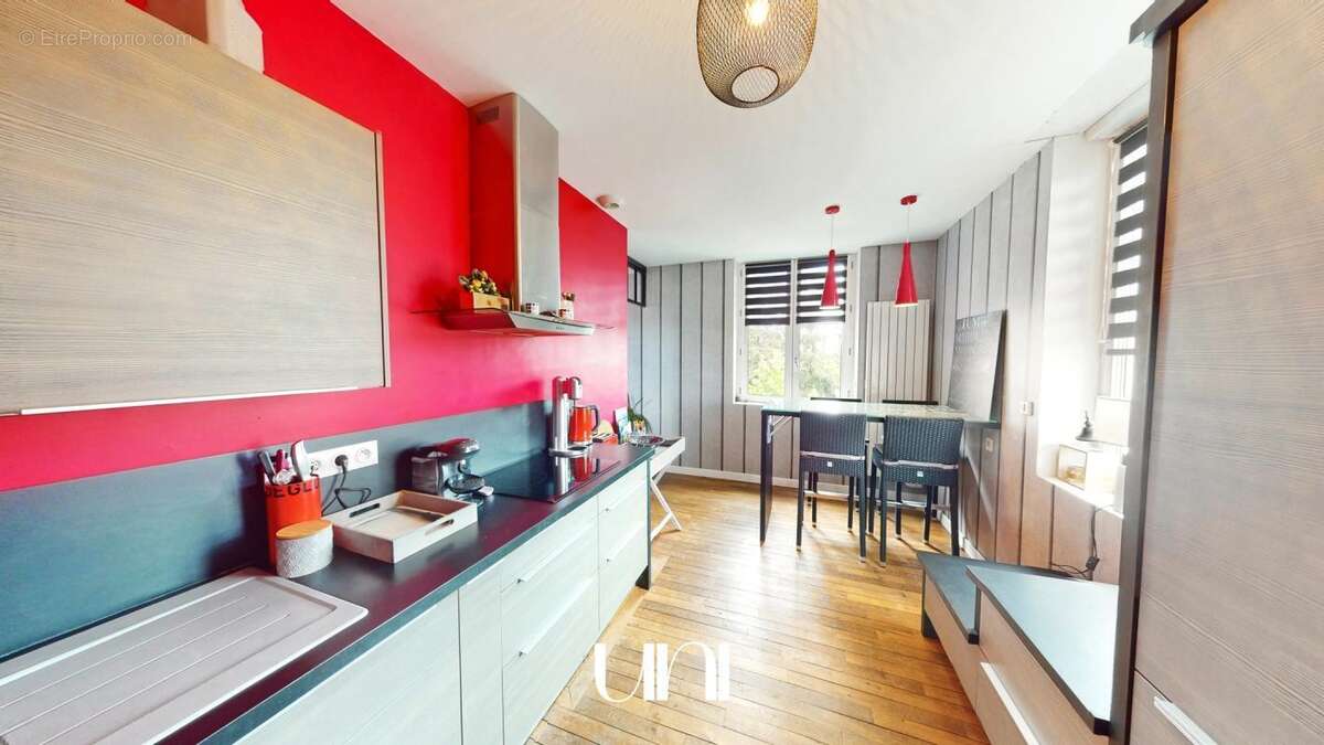 Maison à PORT-EN-BESSIN-HUPPAIN