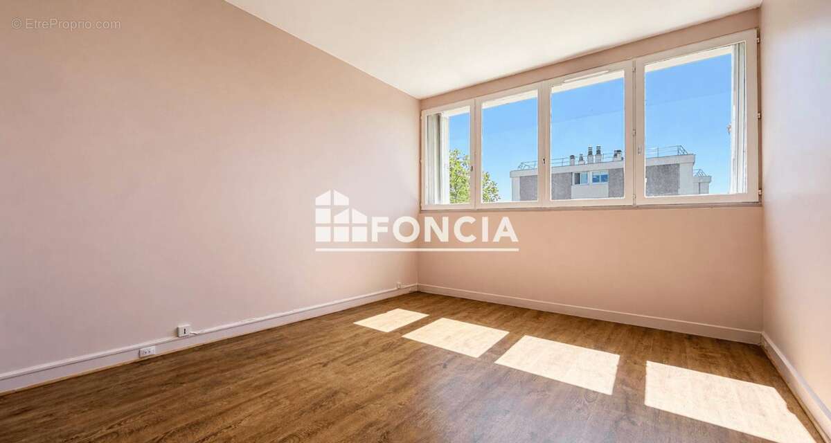 Appartement à CARRIERES-SUR-SEINE