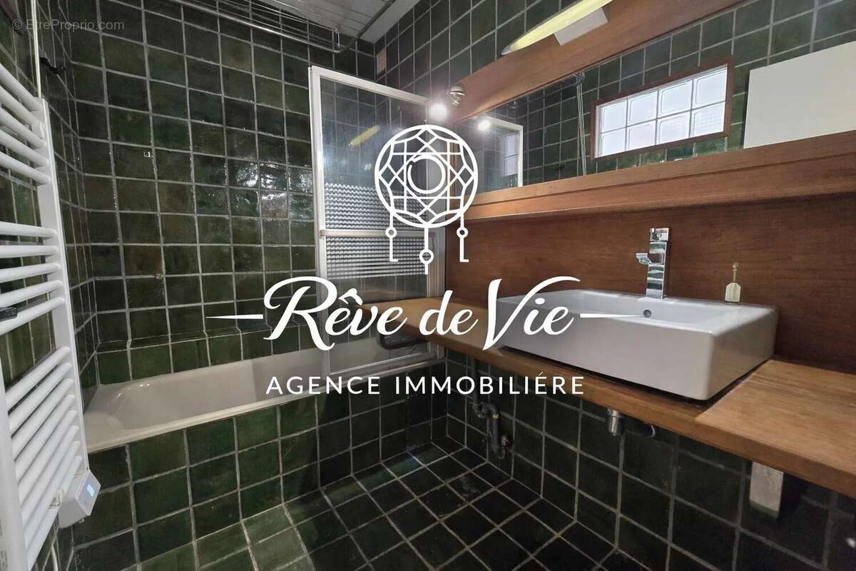 Maison à BORMES-LES-MIMOSAS