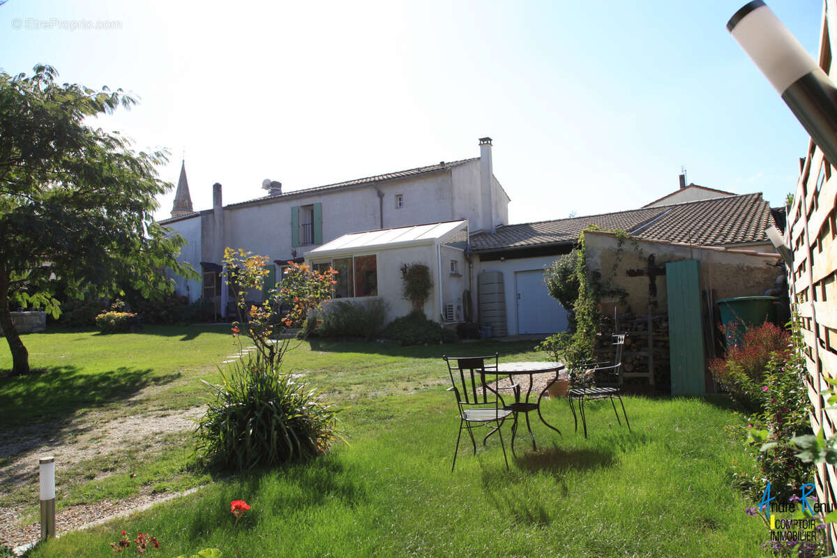 Maison à BARZAN