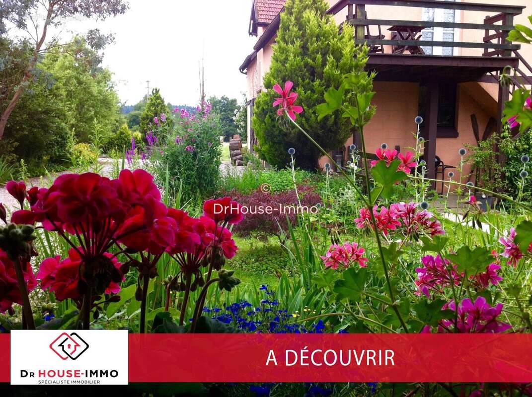 180 m² à Saint-Georges-De-Rouelley  - photo 6