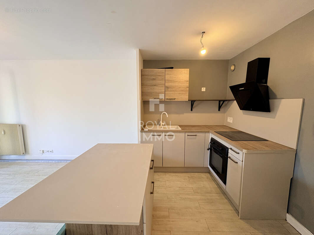 Appartement à LA VALETTE-DU-VAR