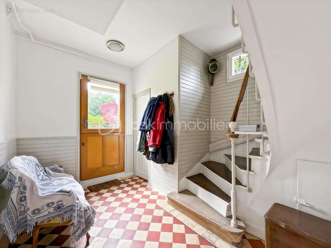 Maison à CORBEIL-ESSONNES