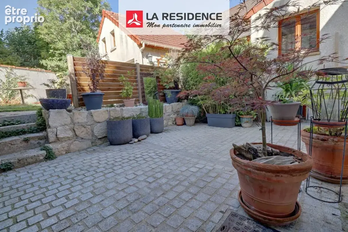 Maison 5 pièces 96 m² à vendre à Thiverval-Grignon (78850) - photo 3