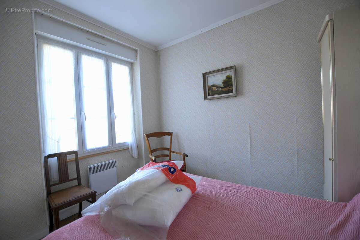 Guillon deux maisons sur 1 700 m2 de terrain - photo 16