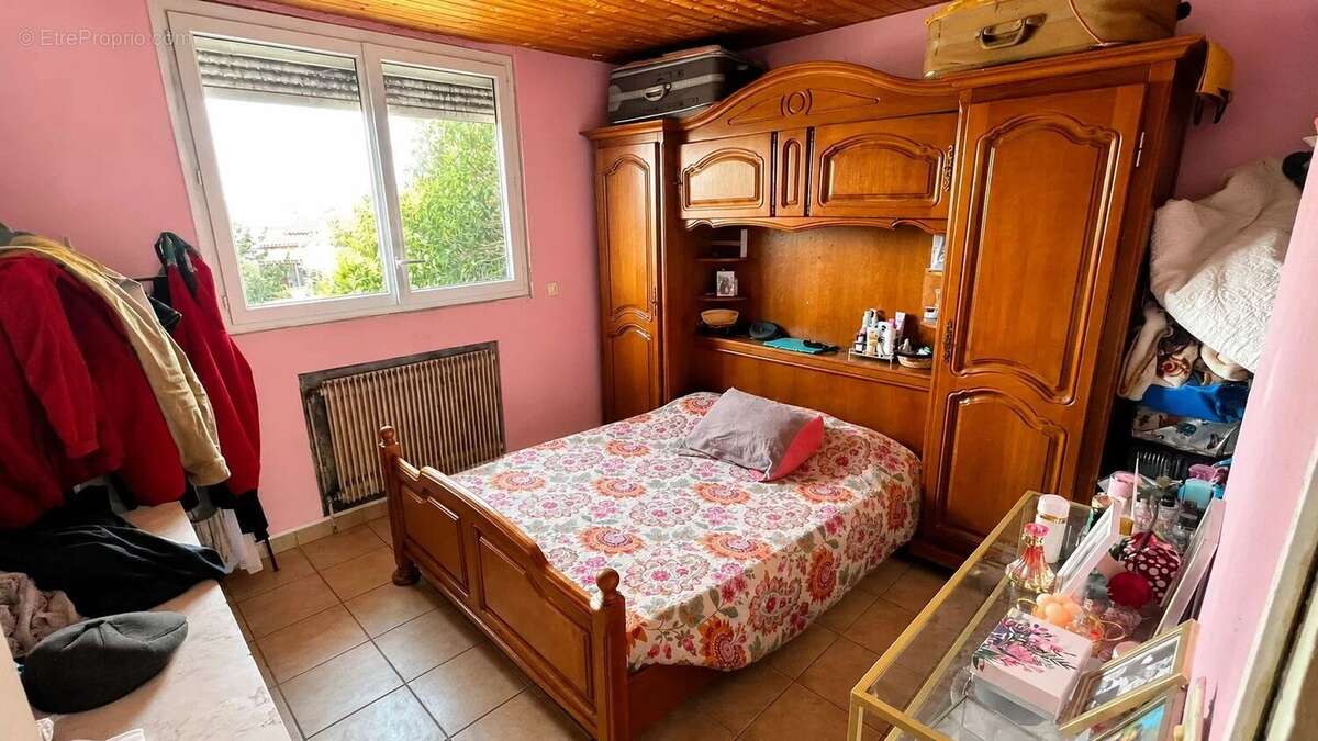 Maison à PUJOLS