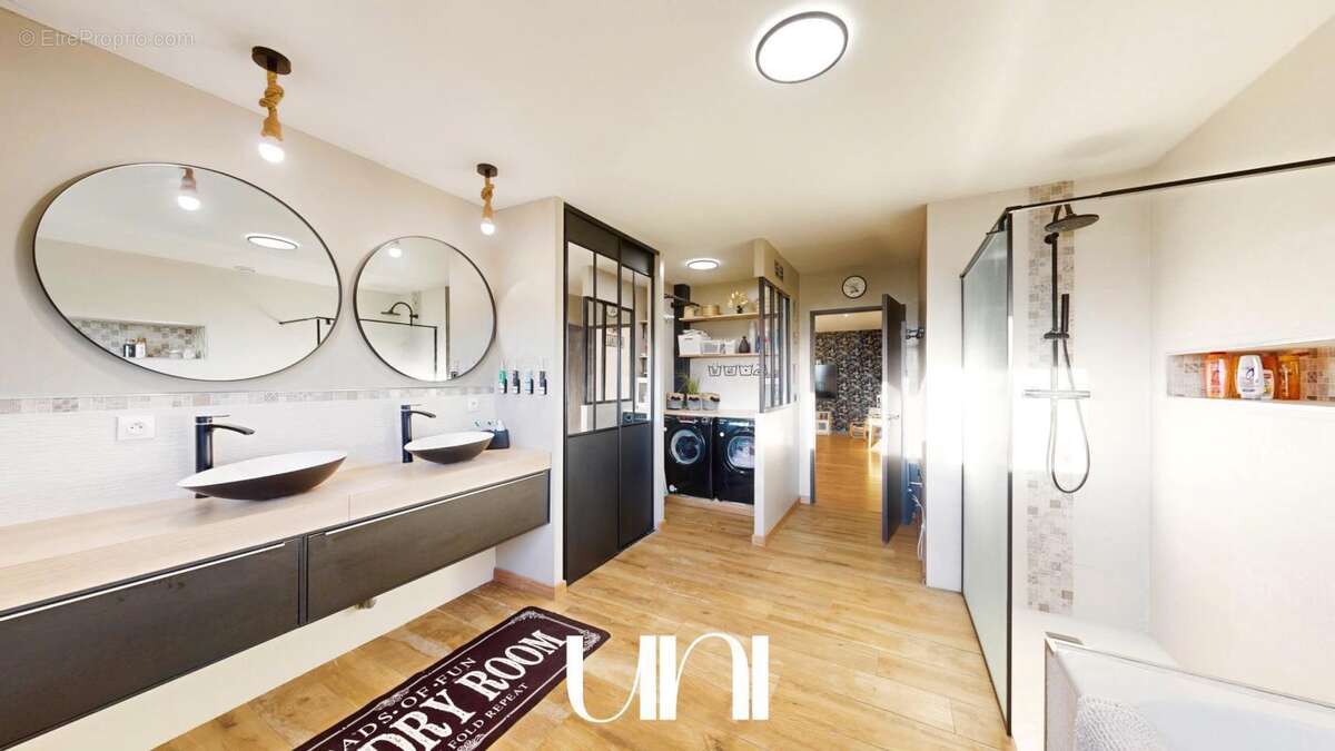 Maison 9 pièces 317 m2 avec terrasse - Saint-Loup-Hors - photo 23