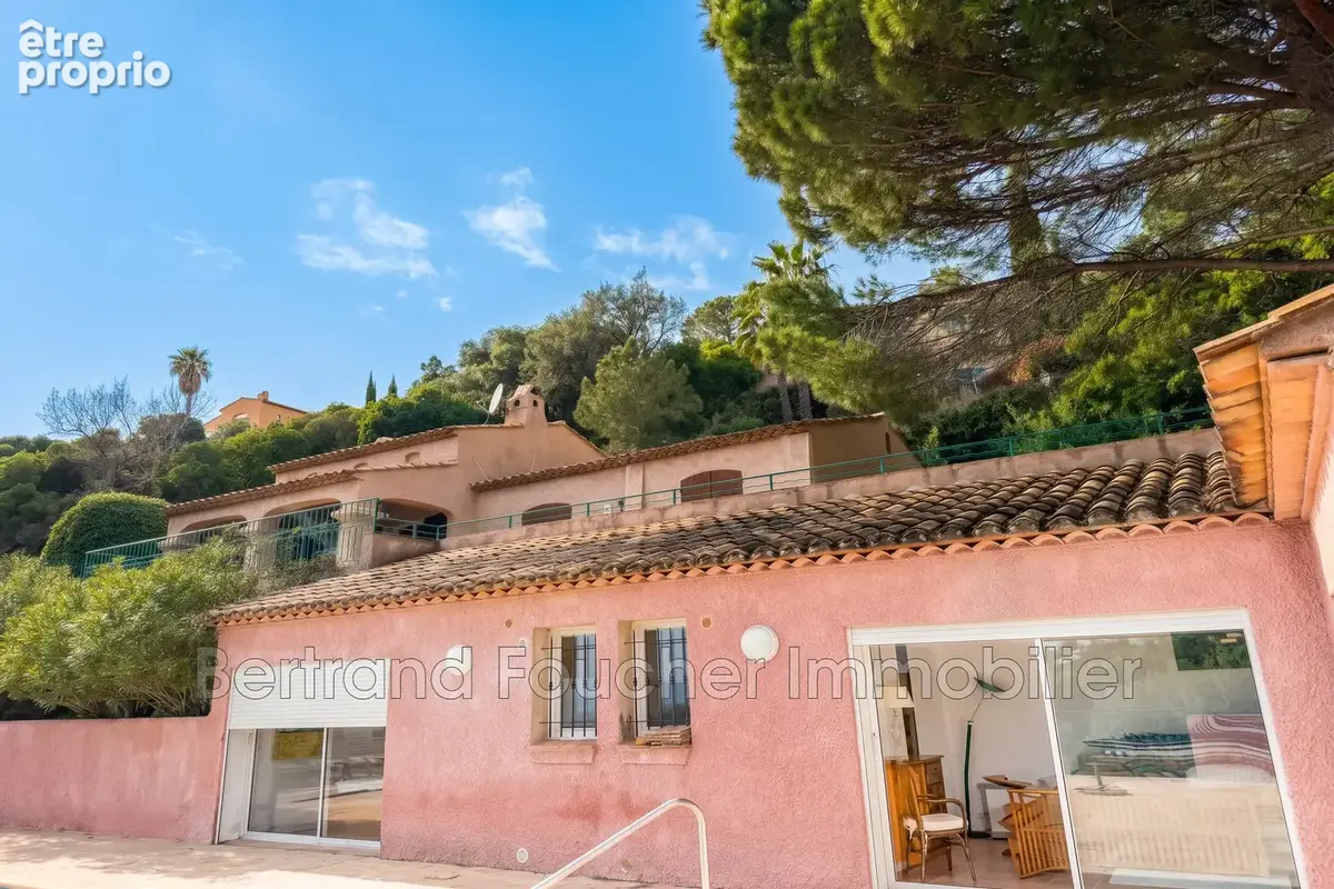Maison 8 pièces 200 m² à vendre à La Croix-Valmer (83420) - photo 3