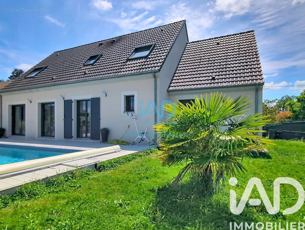 Photo 1 - Maison à FONTENAY-TRESIGNY