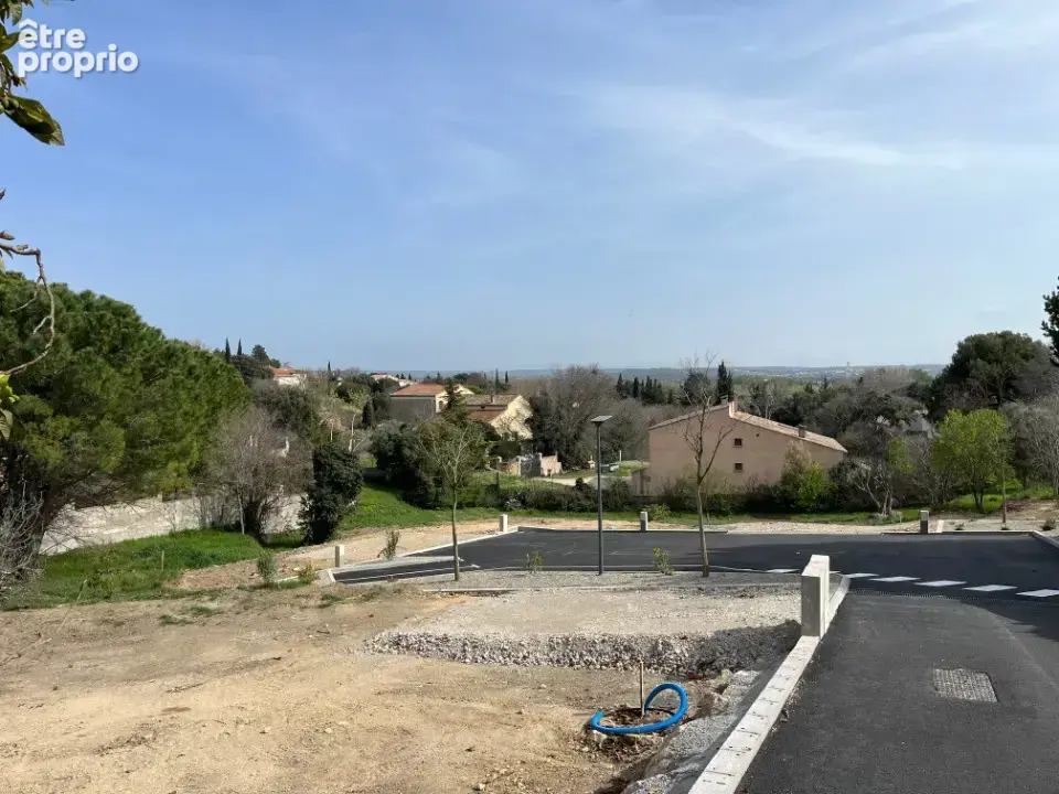 Terrain à SALON-DE-PROVENCE