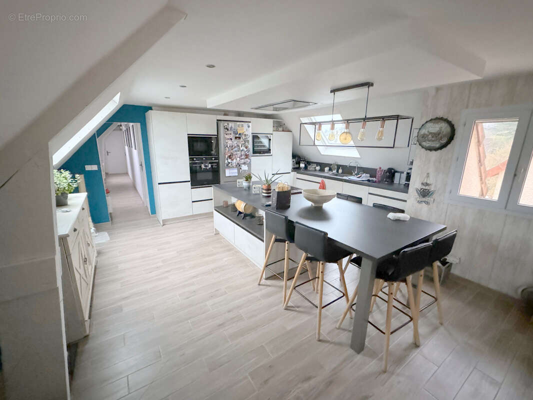 Appartement à HOUDAN