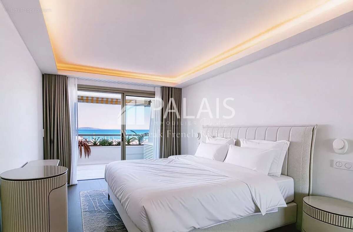 Appartement à VILLENEUVE-LOUBET