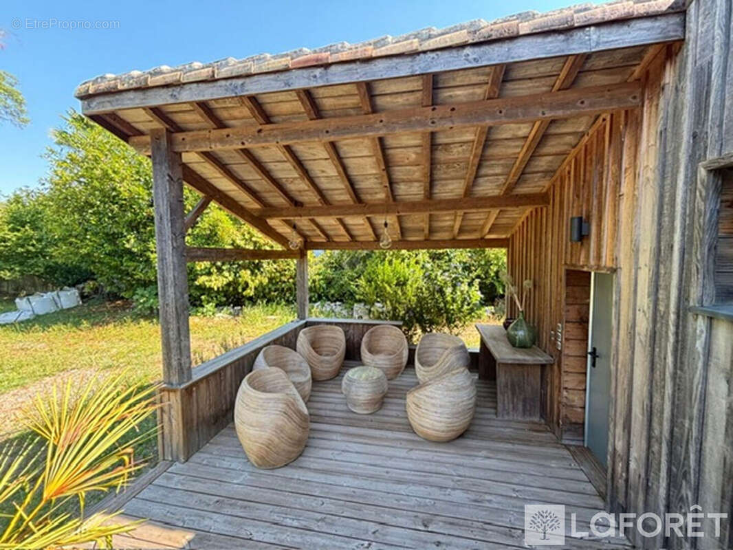 Maison Mainxe Gondeville 4 pièce(s) 126.38 m2 - photo 8