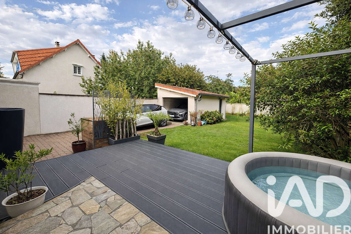 Photo 2 - Maison à SAINTE-GENEVIEVE-DES-BOIS