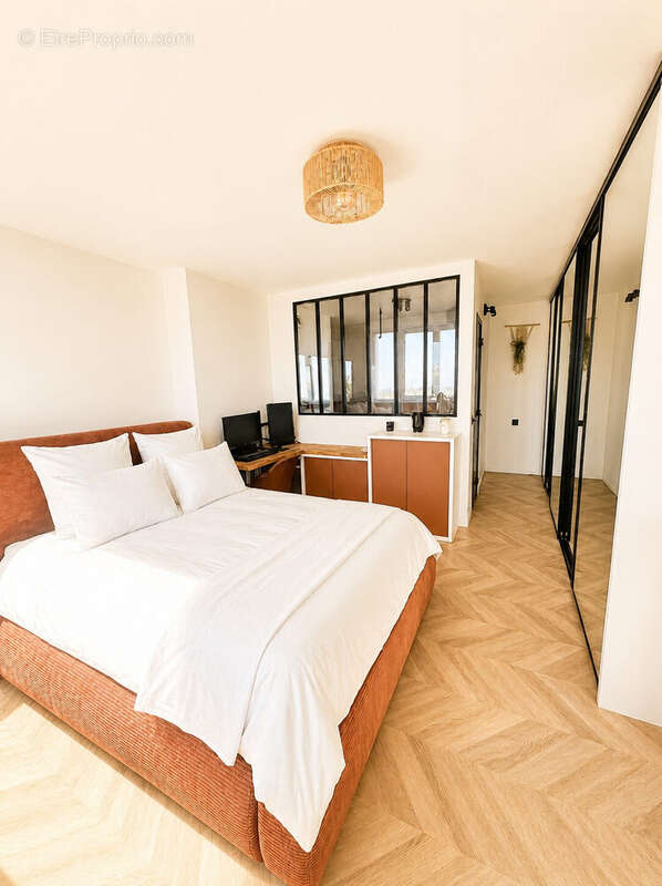 Appartement à SAINT-MAUR-DES-FOSSES