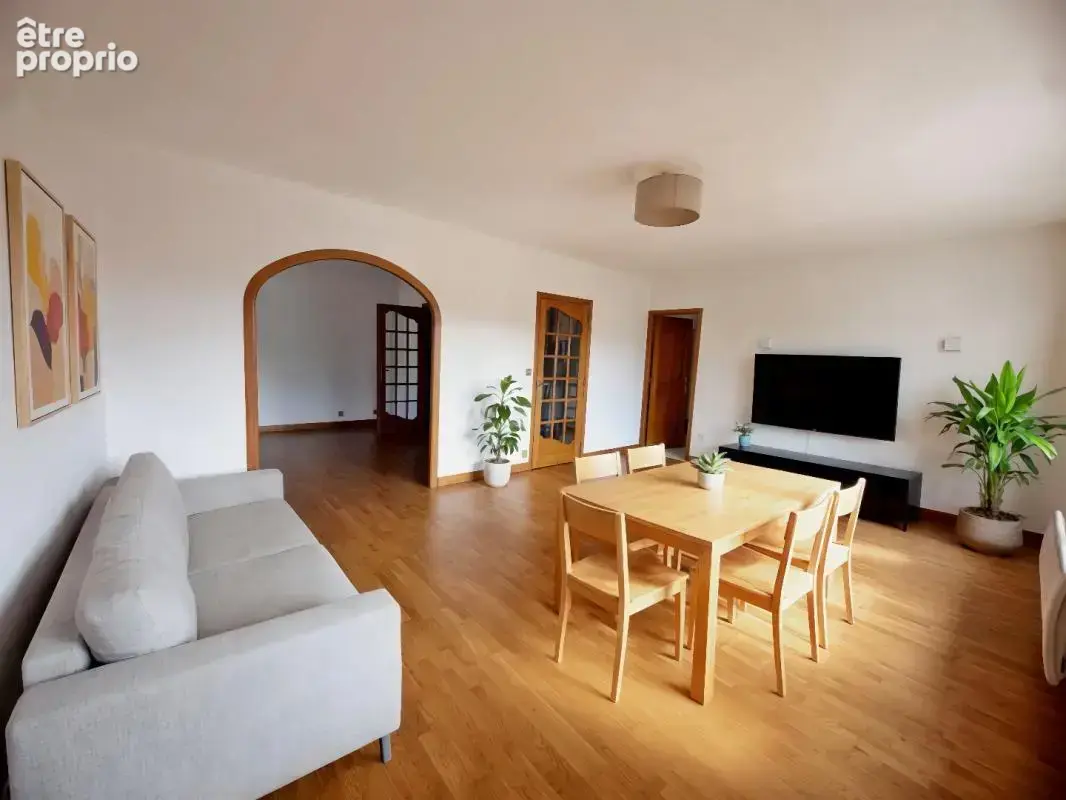 Appartement à BELLEGARDE-SUR-VALSERINE