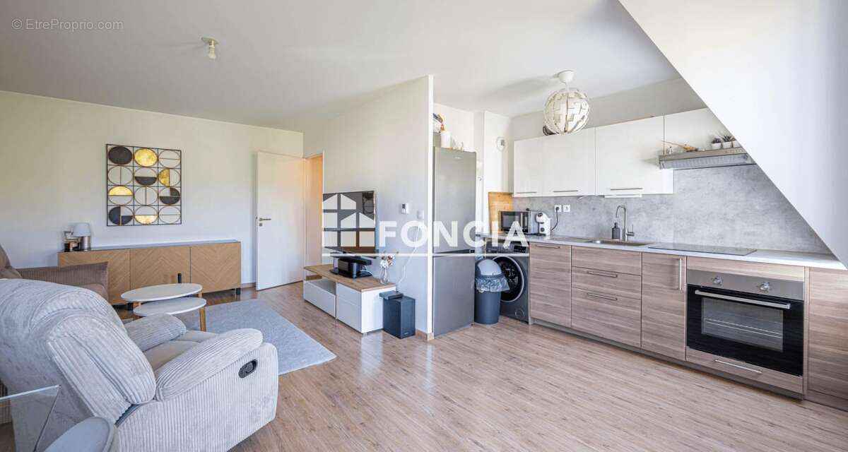 F2 avec balcon et parking vendu libre - photo 3