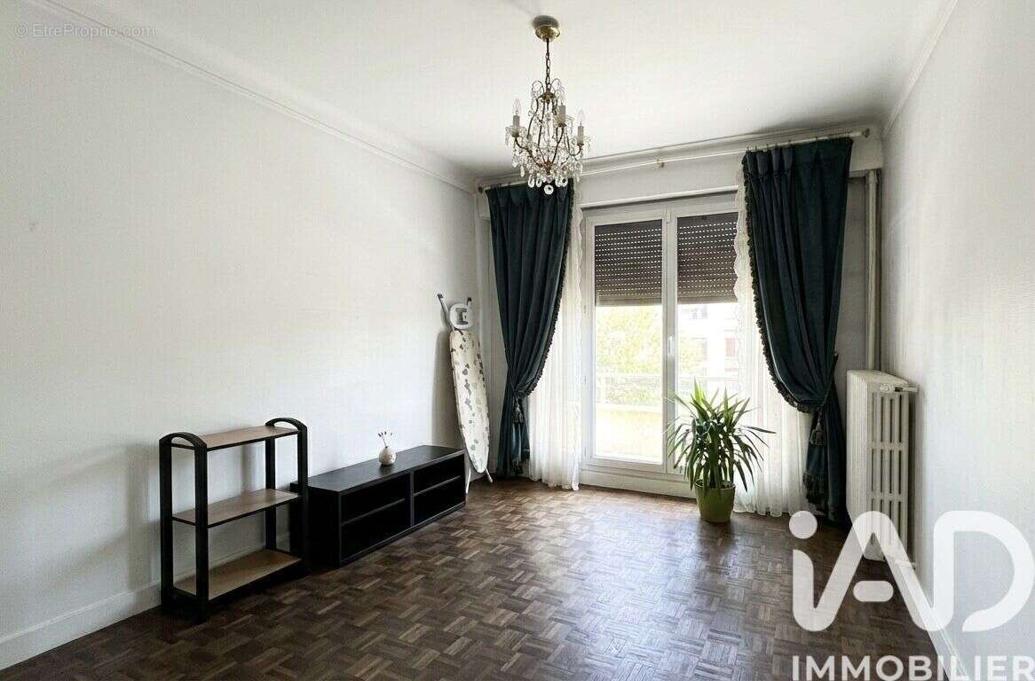 Photo 8 - Appartement à SAINT-MAUR-DES-FOSSES