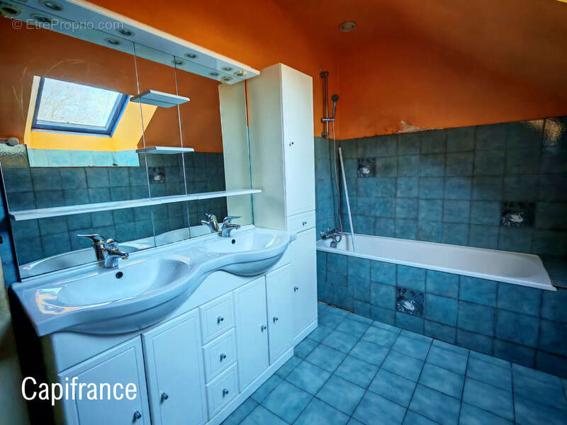 Maison à MAURE-DE-BRETAGNE