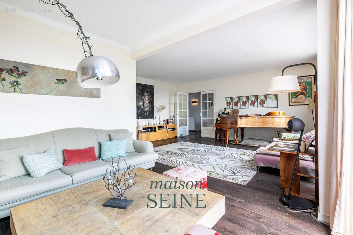 Maison à SURESNES