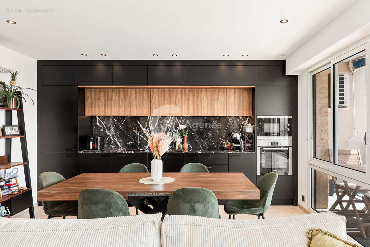 Appartement à LE CANNET