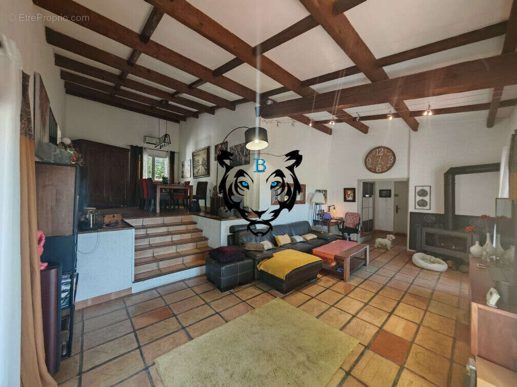 Maison à FIGANIERES