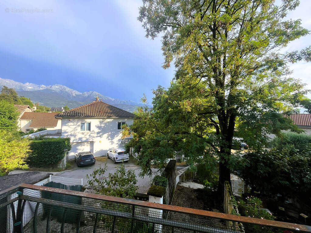 T2 + Balcon - photo 4