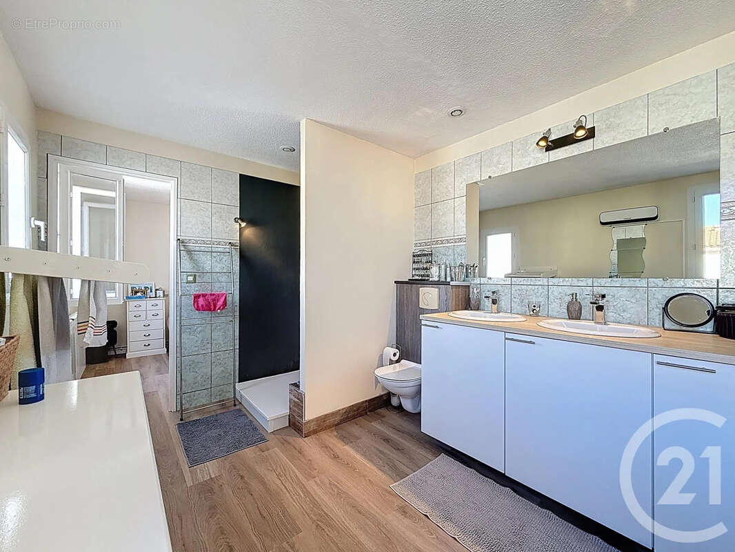 Maison 93 m² à Sete  - photo 15
