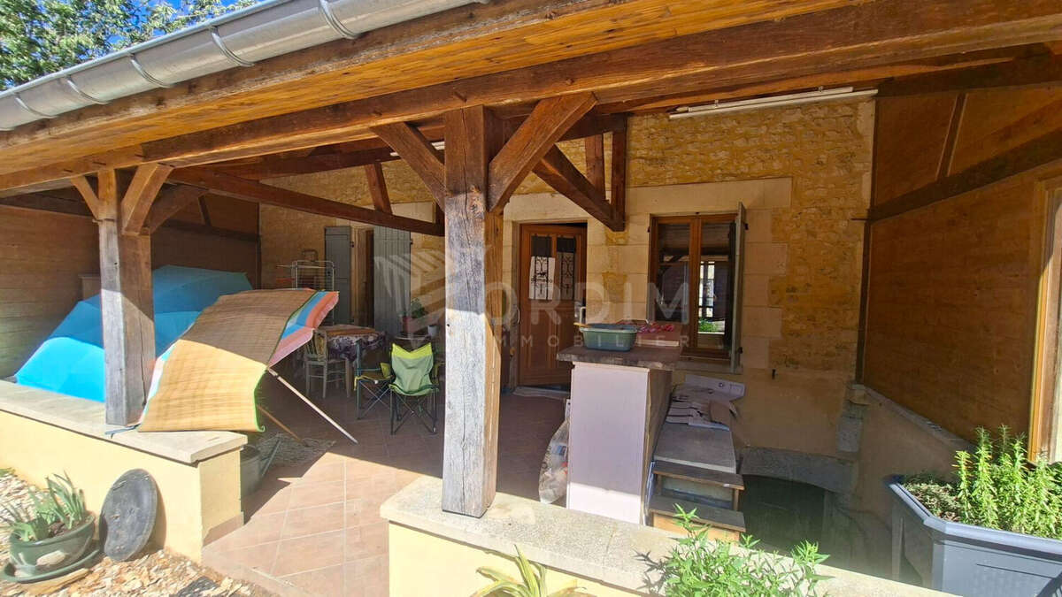 Maison pleine de charme et d'authenticité au coeur du village ! - photo 15