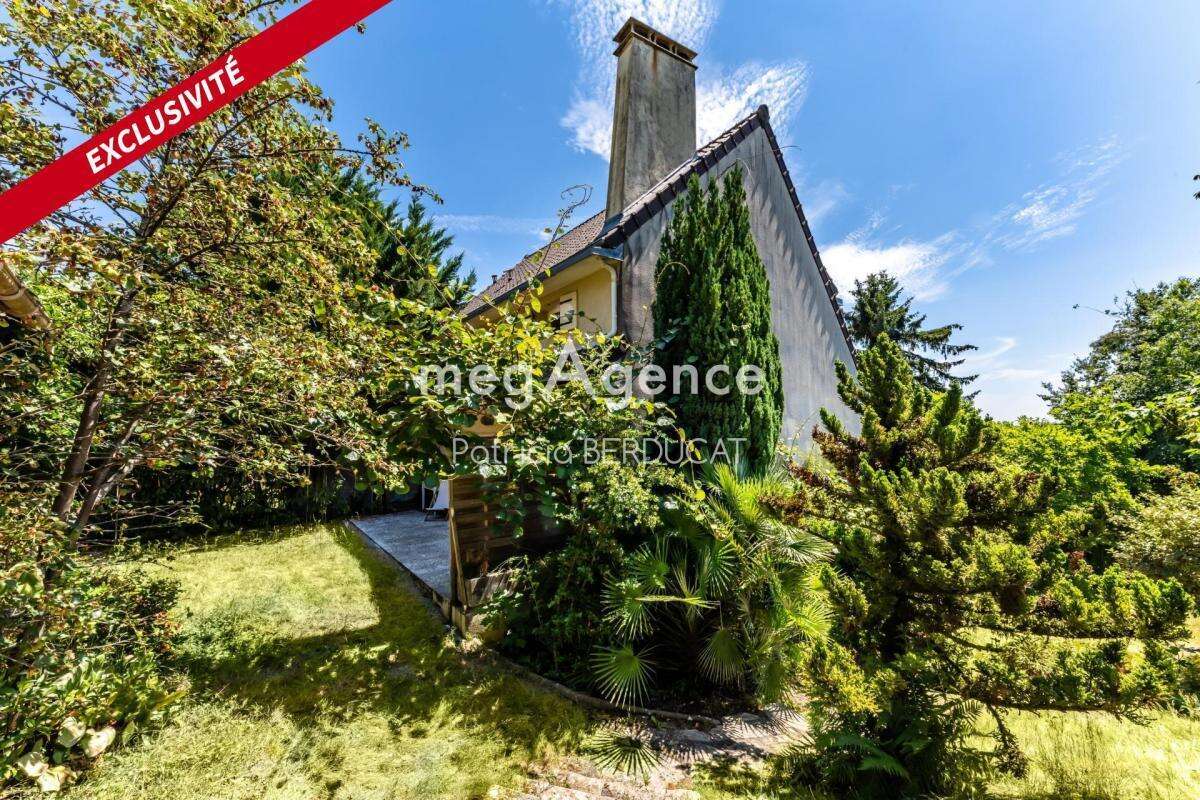 PROPRIETE FAMILIALE avec MAISON et ANNEXE / 189m² / 5 CHAMBRES - Avec terrasse et jardin arboré - photo 15