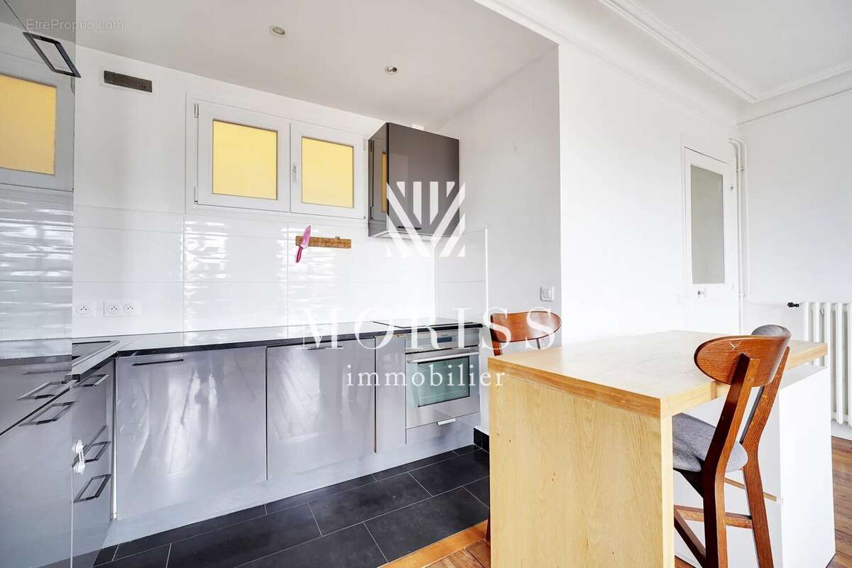 Appartement à PARIS-10E
