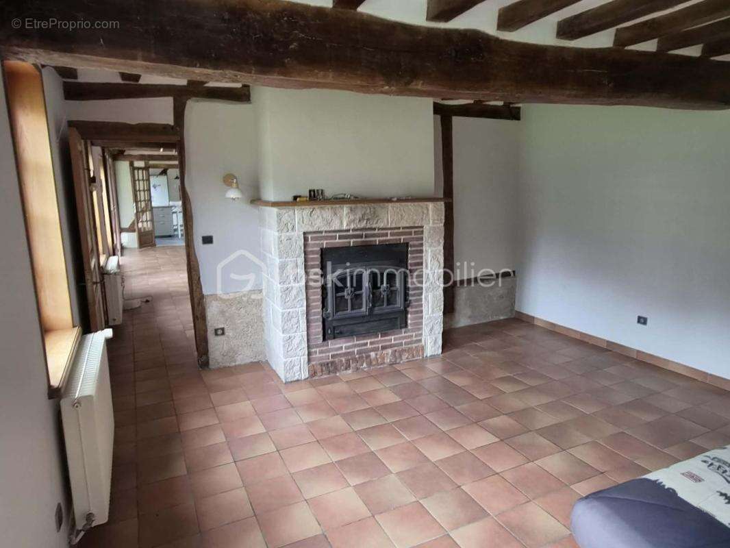 Charmante maison Normande avec dépendances et 3 Hectares de terrain - photo 6