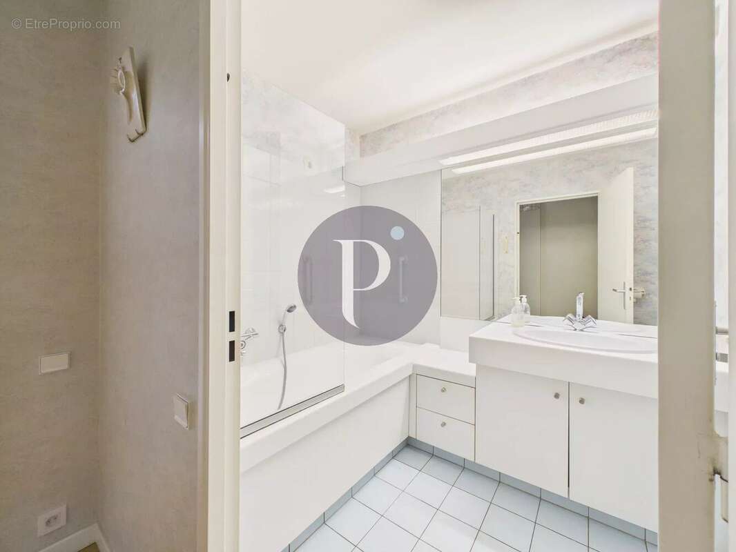 Appartement à VERRIERES-LE-BUISSON