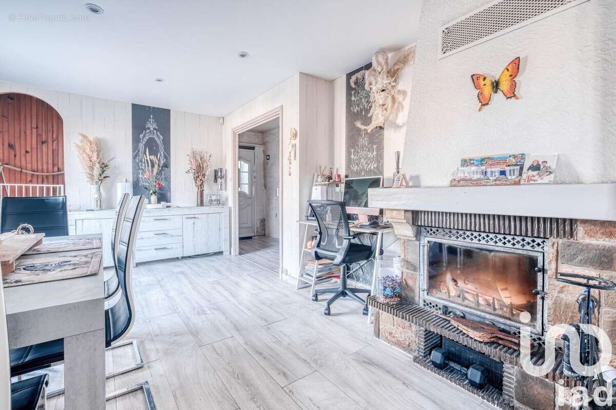 Photo 4 - Maison à MARLY-LA-VILLE