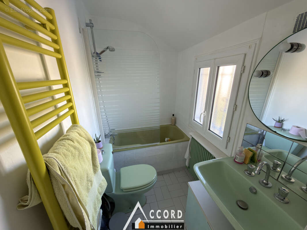 Maison à SARTROUVILLE